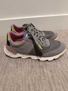 Women's Gray Sorel Kinetic Lite Sneakers